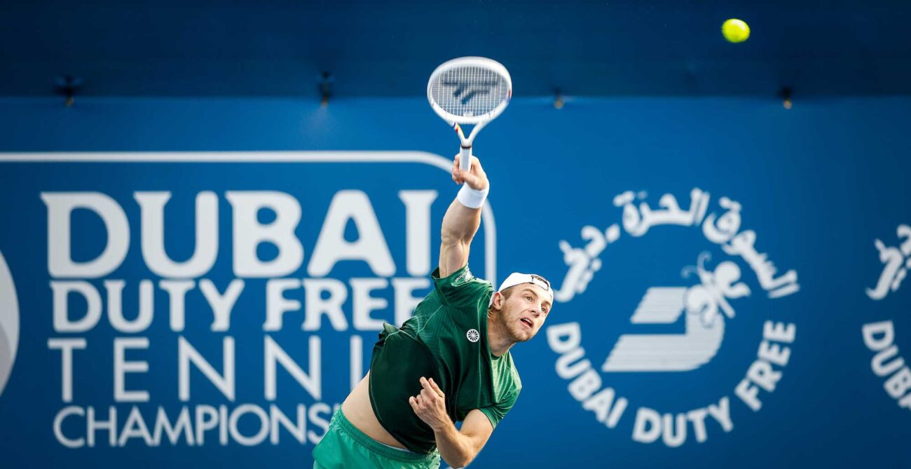 Теннисный турнир в Дубае среди мужчин