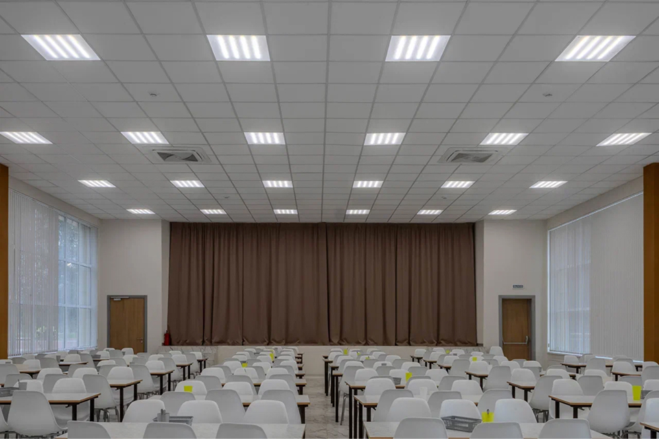 Освещение актового зала