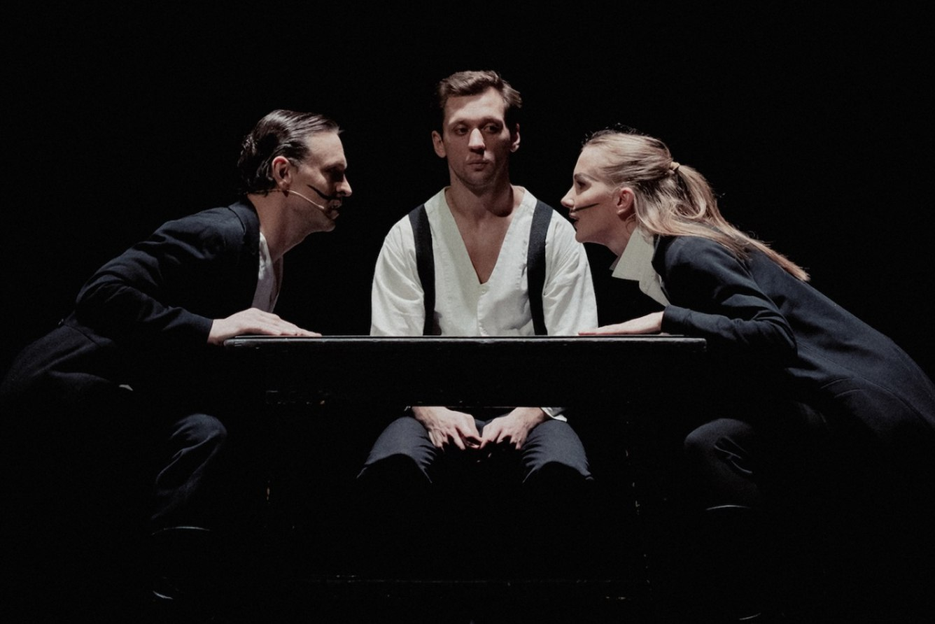 Спектакль «Бег» в Театр Вахтангова