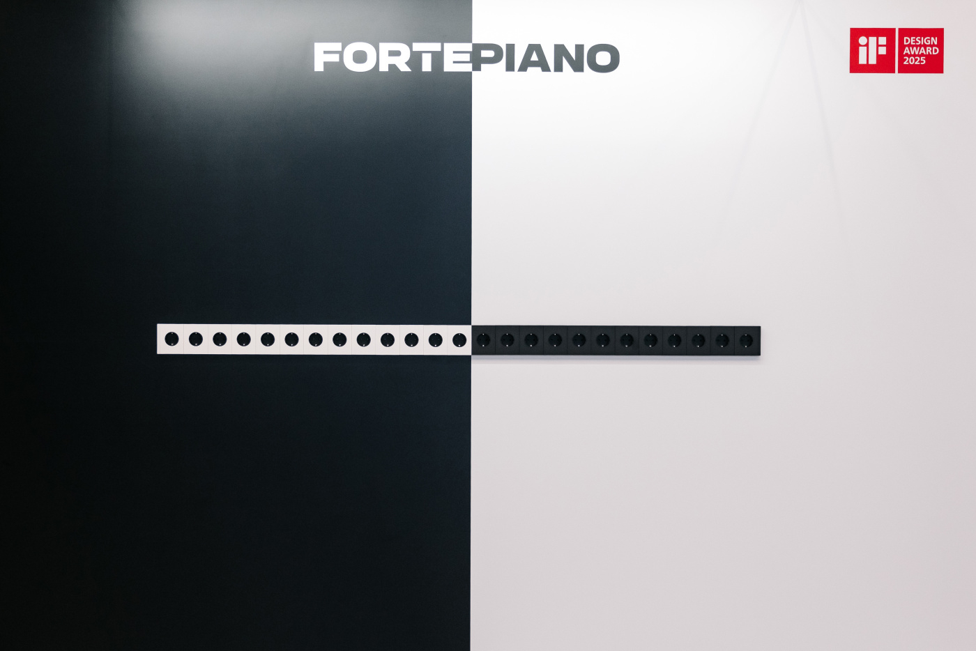 IEK вне рамок: презентация новой линейки FORTE&amp;PIANO в металле на юбилее Международной школы дизайна