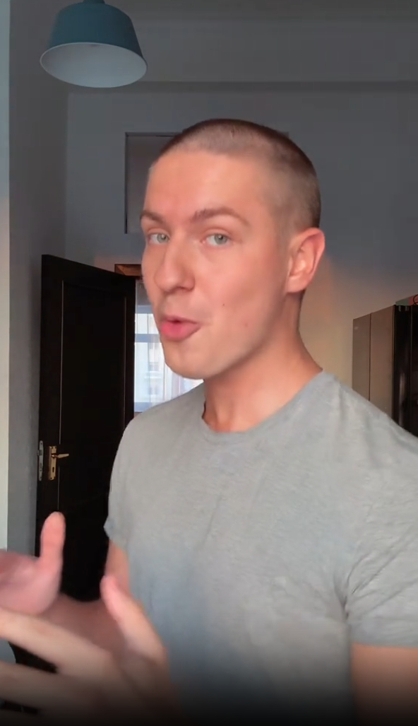 Оживи своё фото под звук «Я также знаю, что вы не удовлетворяете свою жену» — тренд ТикТок в Motion Control: Готовый промт 2026