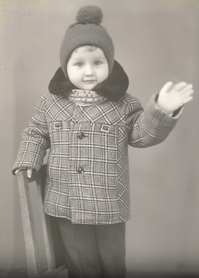 Готовый шаблон тут (тыкай на текст)