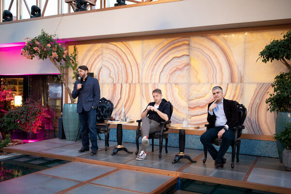 Николай Усков FORBES RUSSIA; Дмитрий Навоша SPORTS.RU; Эльмар Муртазаев FORBES RUSSIA