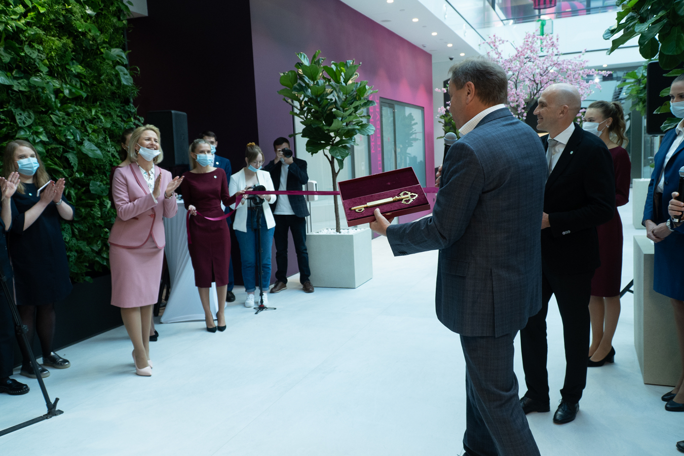 москва вавилова 19