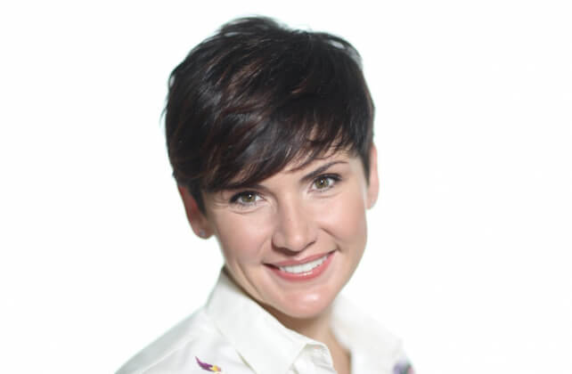 Олеся Малибу қатысатын порнофильмдер Желіде жетілген әйелді жалап