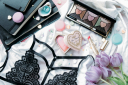 Интересная форма от Too Faced Cosmetics