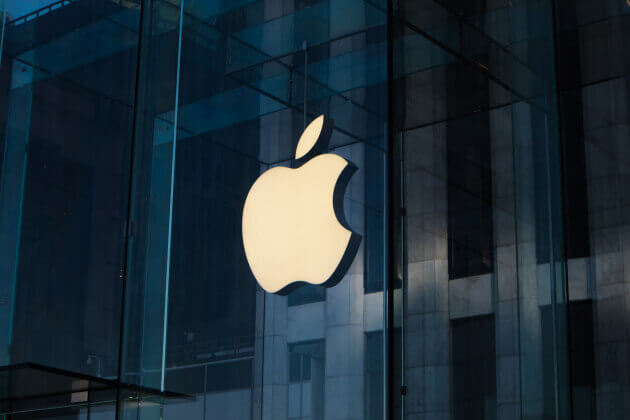 Apple подала в суд на ФАС России