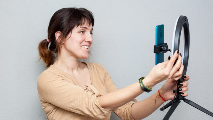 «Авито»: набор оборудования для продвинутых авторов TikTok обойдётся в 32,2 тыс. рублей