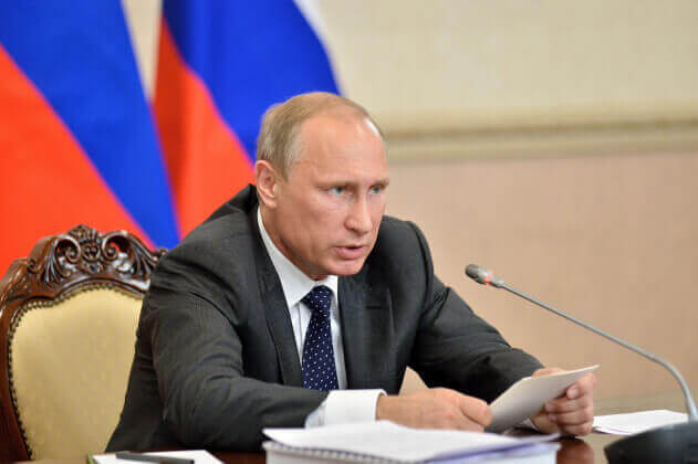 Путин прокомментировал ажиотажный спрос на некоторые товары