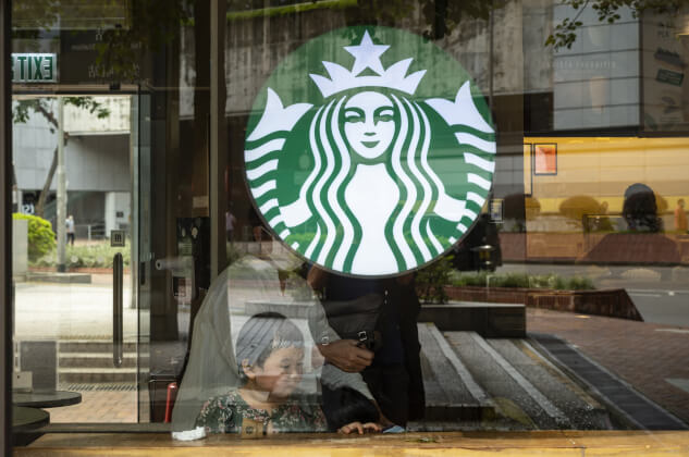 Starbucks в России может купить ресторатор Антон Пинский