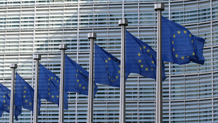 ЕС включил в санкционный список «Альфа-банк», «Тинькофф банк» и «Росбанк»