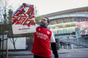 «Грязь бывает хорошей»: звезда «Арсенала» Букайо Сака стал главным героем ролика Persil