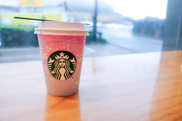 Starbucks открыл кофейню в Южной Корее с видом на соседнюю КНДР