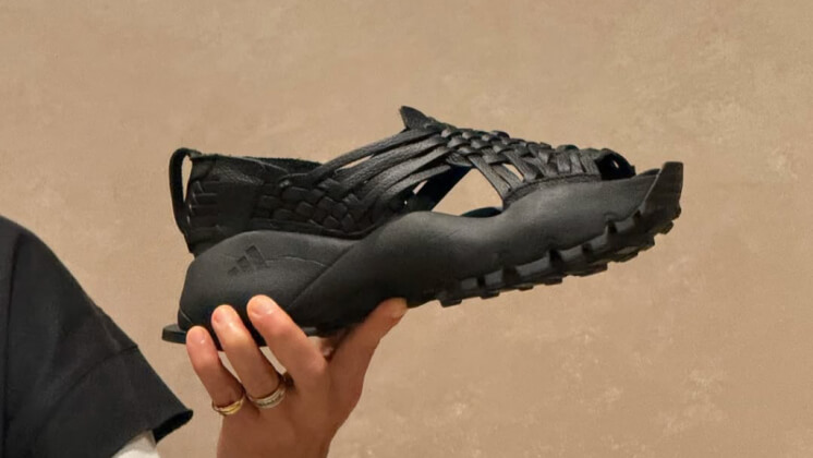 Adidas извинился за скандал с сандалиями в мексиканском стиле