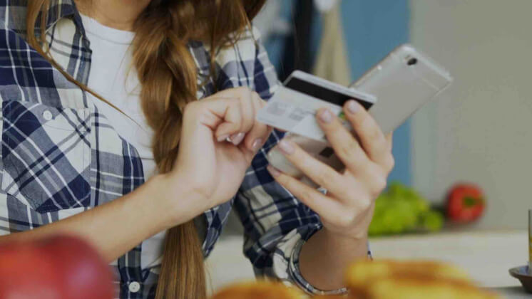 НСПК тестирует оплату по QR-коду от покупателя
