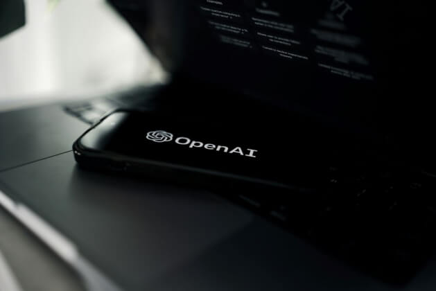 OpenAI презентовала новую ИИ-модель GPT-5.2