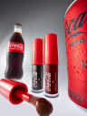 Coca-Cola выпустила лимитированную коллекцию косметики