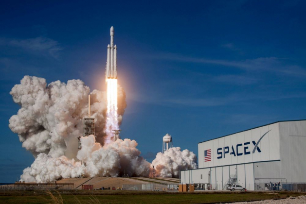 SpaceX планирует приурочить IPO ко дню рождения Илона Маска и параду планет
