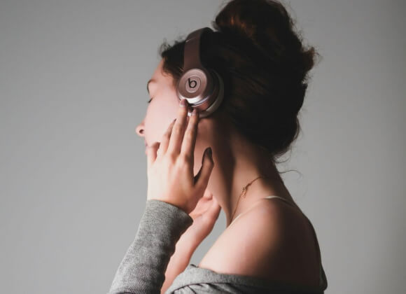 Spotify добавляет физические книги в каталог аудиокниг