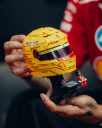Lego выпустит коллекцию шлемов для гонщиков «Формулы-1»