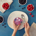 Характер английского языка и банка краски: чем запомнился брендинг в марте