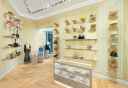 Dior превратил поп-ап в гигантский торт в китайском Нанкине