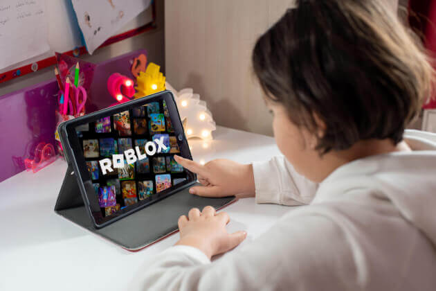 Roblox запустила ИИ для создания игр на смартфоне