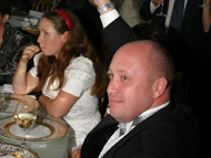 Евгений Пригожин, владелец компании «Concord» с дочерью во время аукциона
